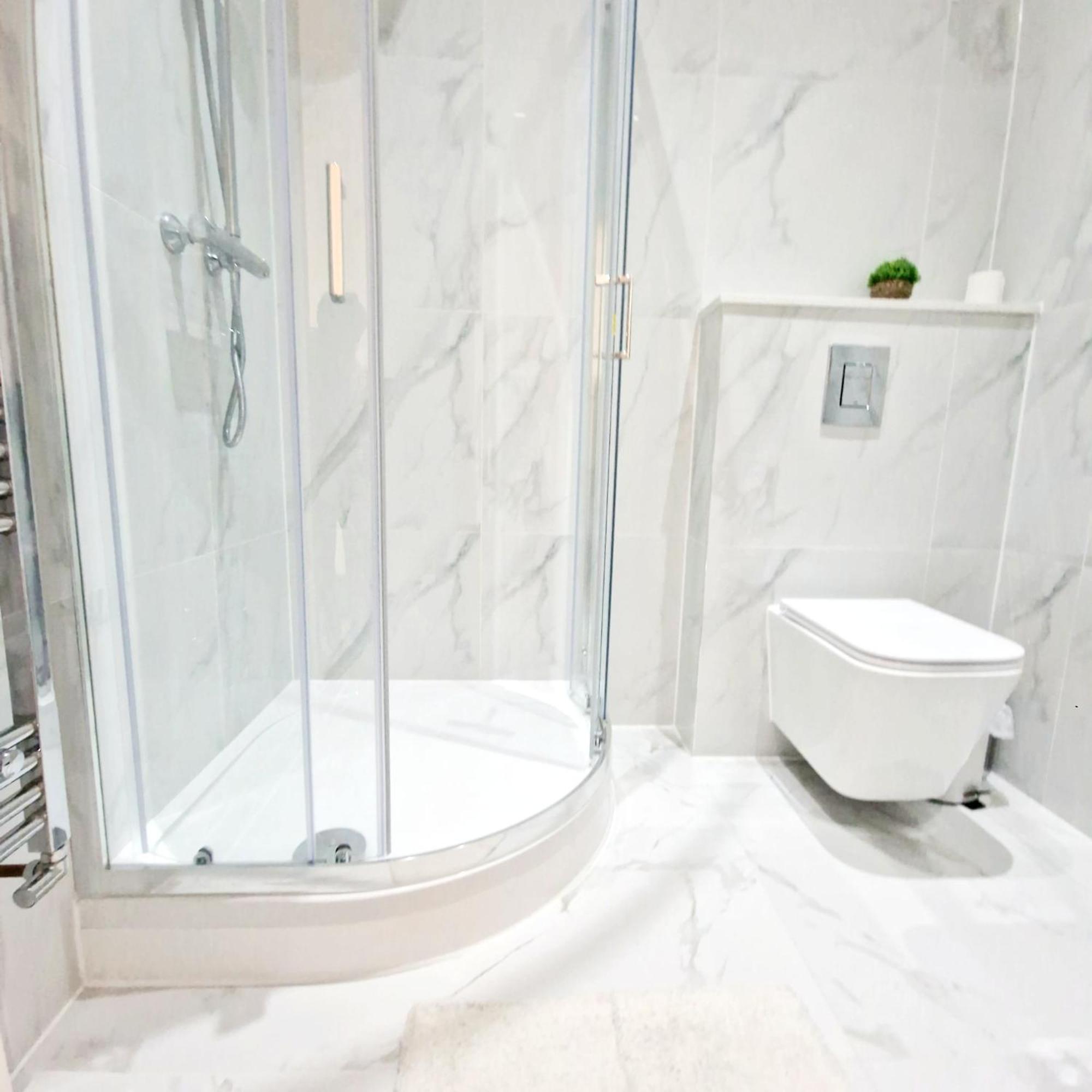 Crendon House Boutique Hotel High Wycombe Buckinghamshire מראה חיצוני תמונה