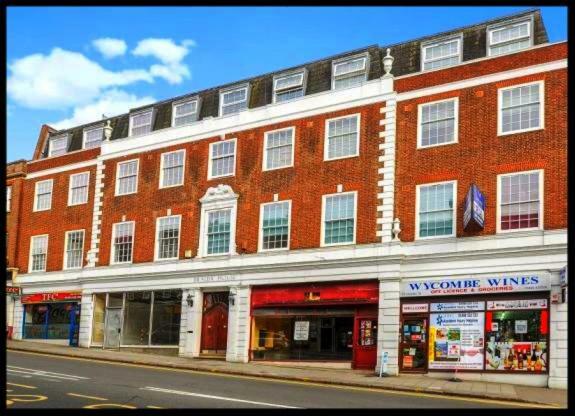 Crendon House Boutique Hotel High Wycombe Buckinghamshire מראה חיצוני תמונה